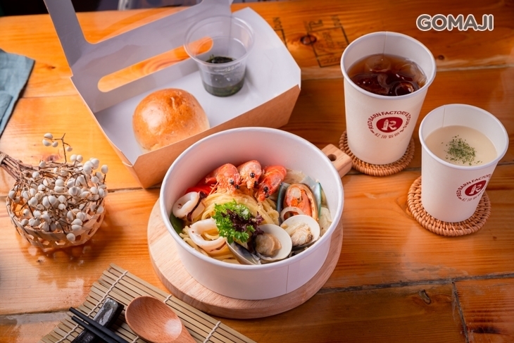 紅頂穀創穀倉咖啡