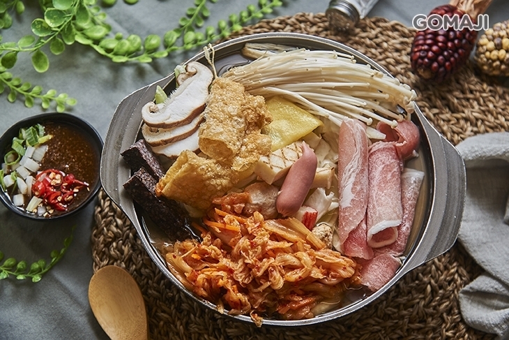 8鼎9319砂煲火鍋店