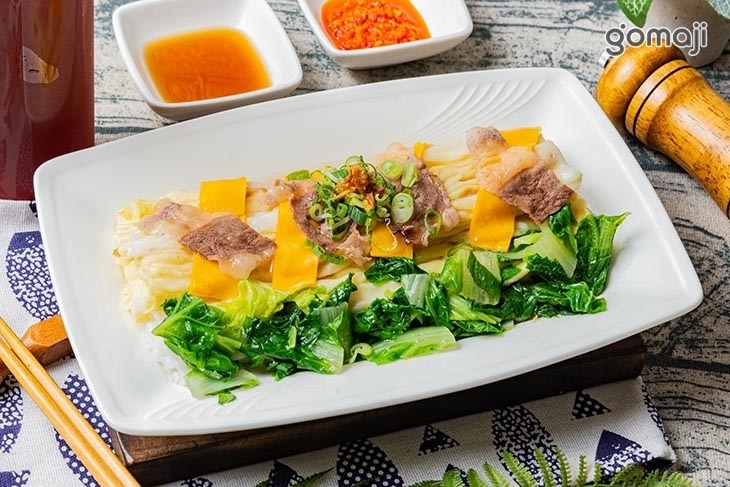 蒸食在研磨腸粉