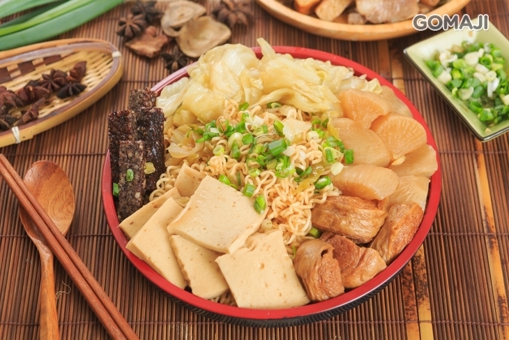 葉嗑膜滷味 ECMO BRAISED SNACKS