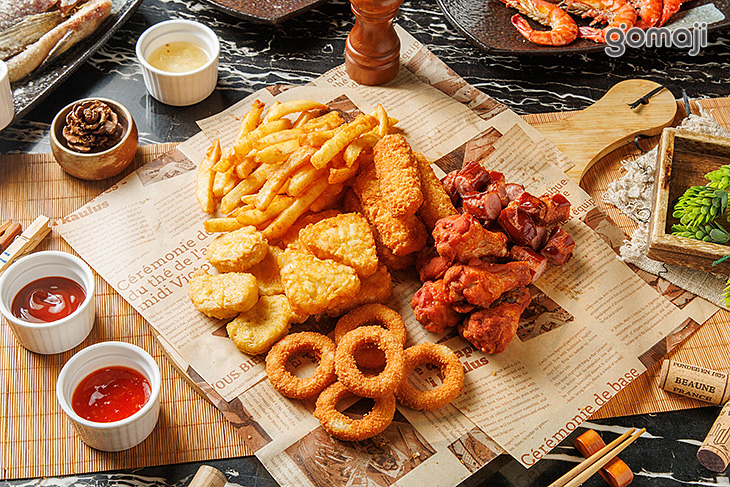 食酒霸Bar | 披薩 |烤物 (三重店)