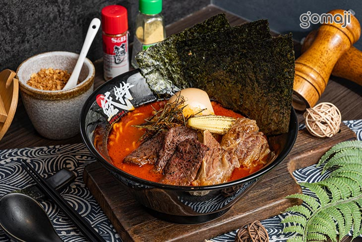 盛牪牛骨拉麵ラーメン(ShengYan-gyukotsu ramen)