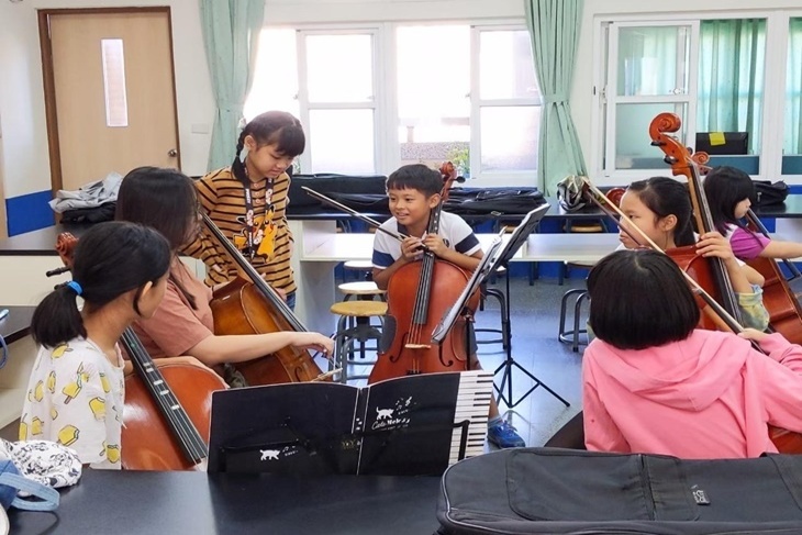 陪伴偏鄉孩童在音樂中找回自信