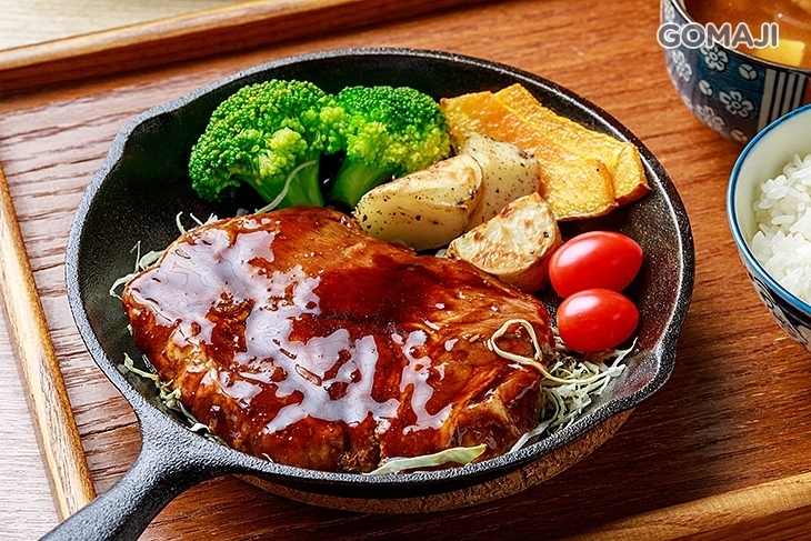 小糧倉-日式拉麵、咖哩、鐵板定食