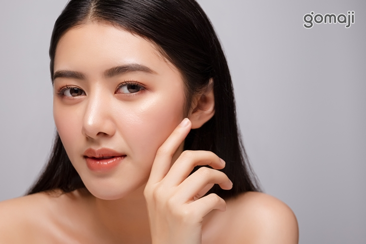 小姐姐接睫毛