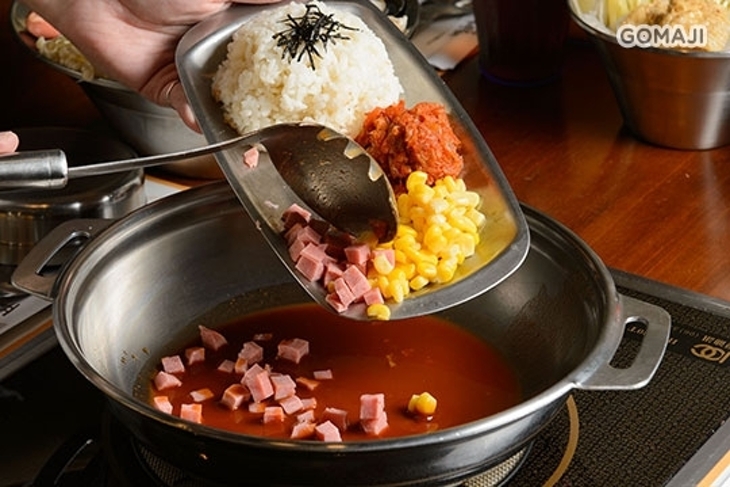 兩餐韓國年糕火鍋(淡水店)