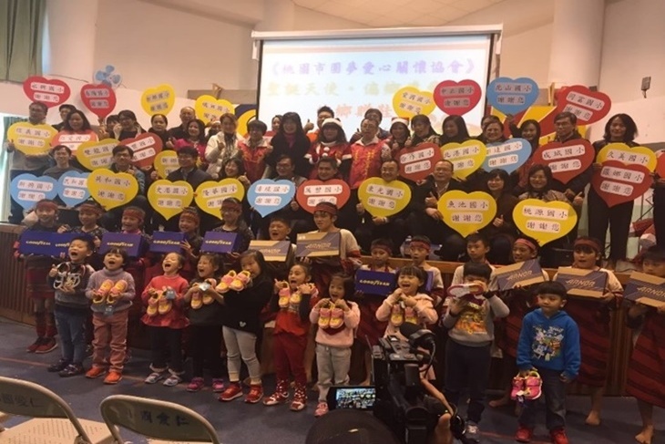 讓台中弱勢孩童擁有一雙新鞋子