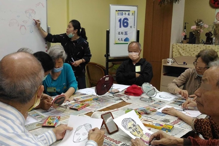 延緩退化－失智症長者居家課程