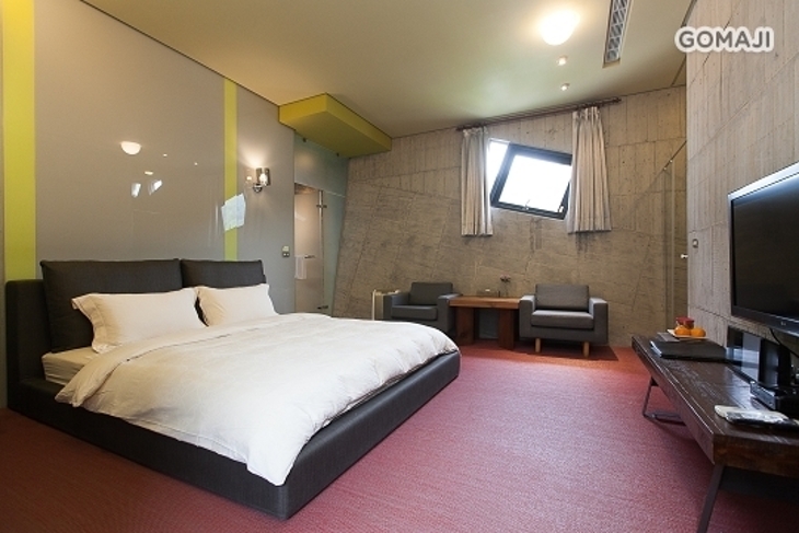 礁溪-冒煙的石頭溫泉渡假旅館