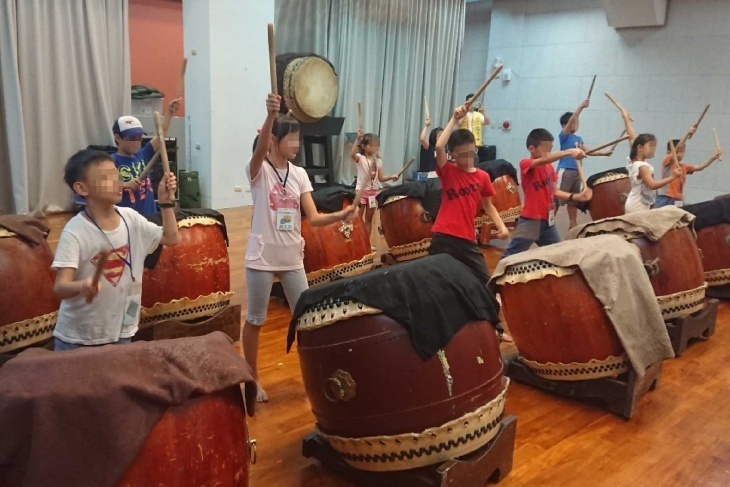 台北都市邊緣弱勢孩童夜間照顧