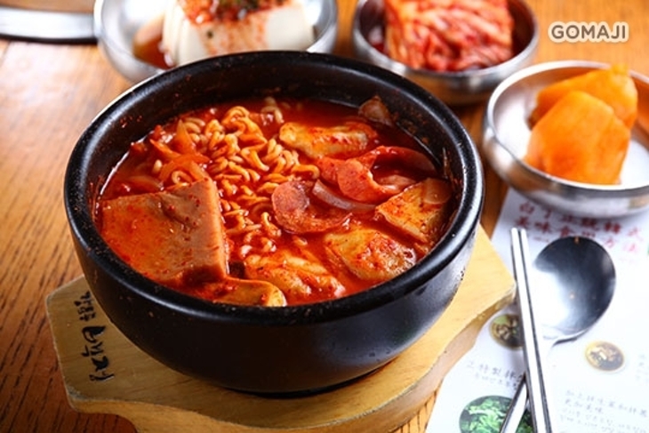 姜虎東678白丁​​烤肉​店​​