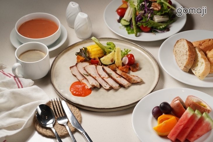 和逸飯店‧高雄中山 Cozzi THE Roof