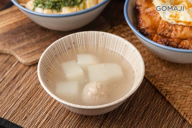 瑞哥雞肉飯(中崙店)