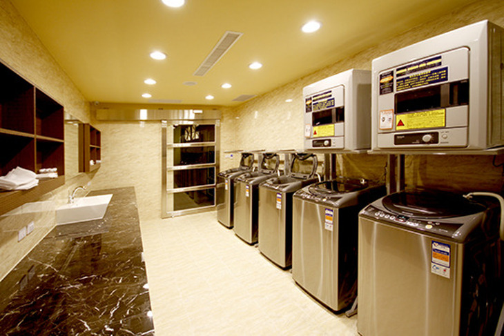 康橋商旅(高雄站前館)