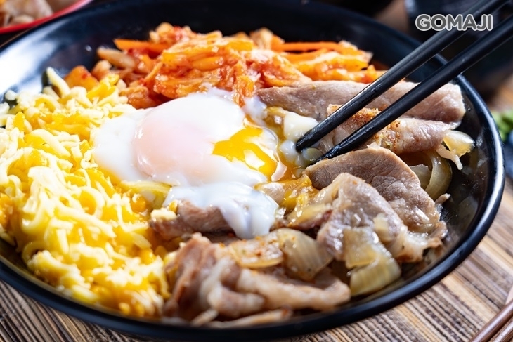 勇者!請留步 牛丼咖哩專賣店
