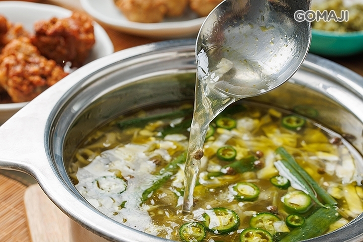 侯黑鍋物 酸菜小火鍋 Ho Hey Hot Pot