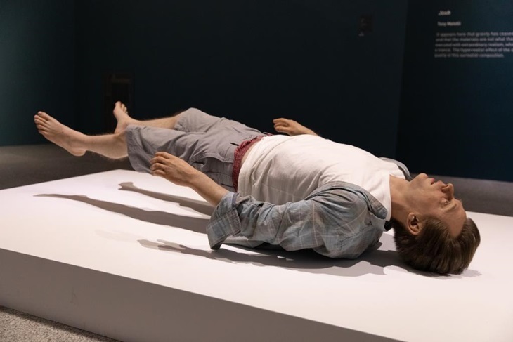幾可亂真│超寫實人體雕塑展