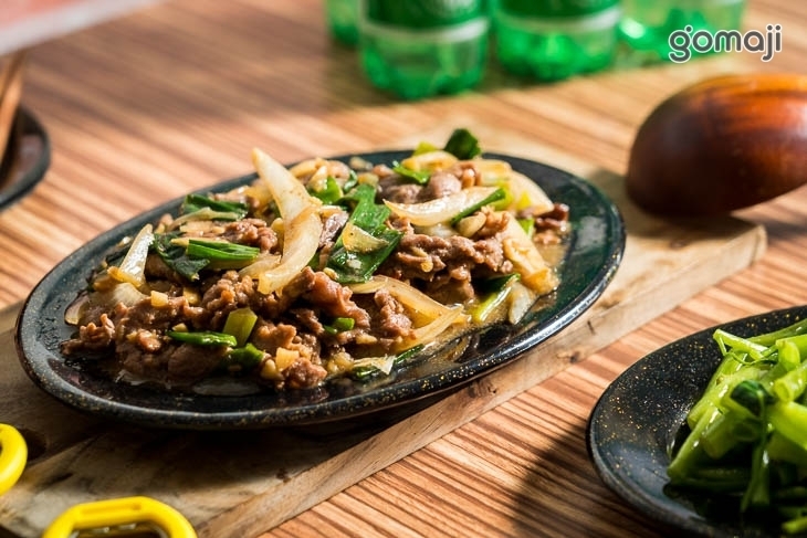 九房村懷舊食堂