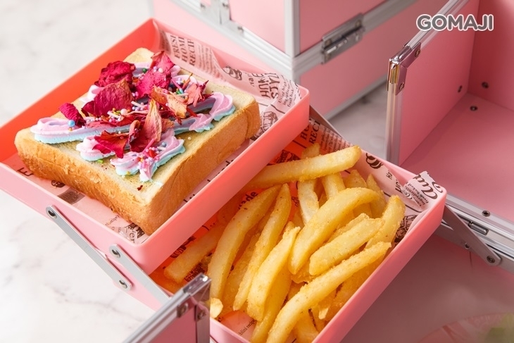 美人魚網紅咖啡館 Mermaid Cafe'