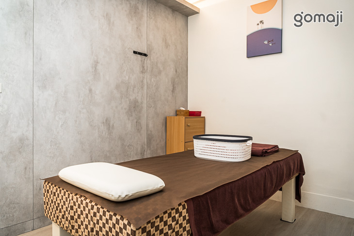 草上飛足體養生會館(中清店)