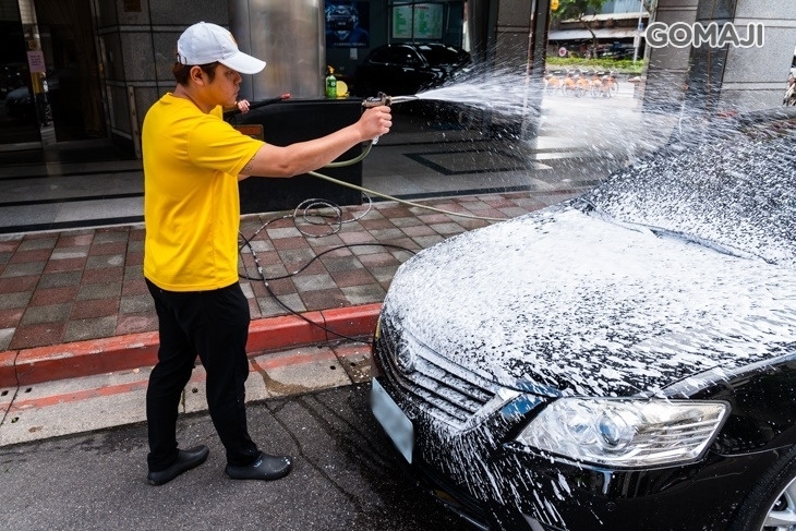 九九娛樂客製化汽車醫美中心(信義店)