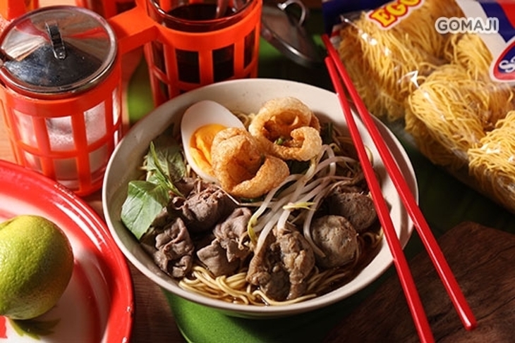 泰街頭二店泰國船麵專賣店