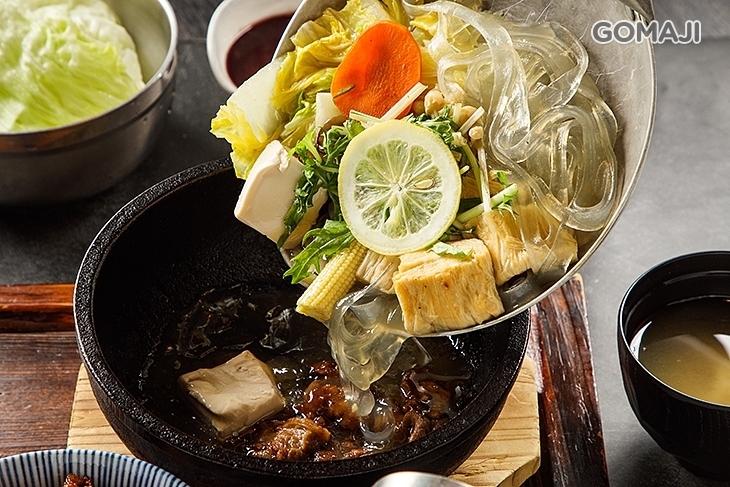 開丼 燒肉 vs 丼飯