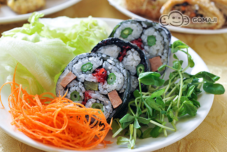 明德素食園(新竹中華店)