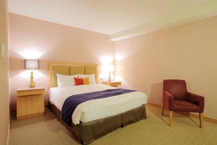 宜蘭羅東-晶樺商務飯店