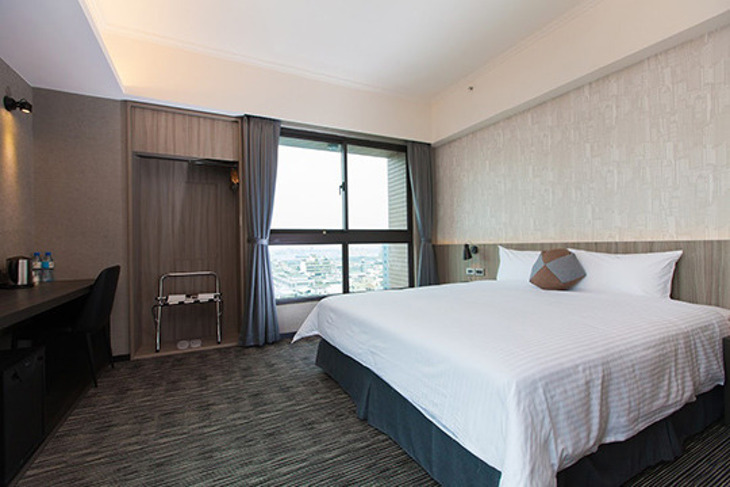 F HOTEL 愛河館