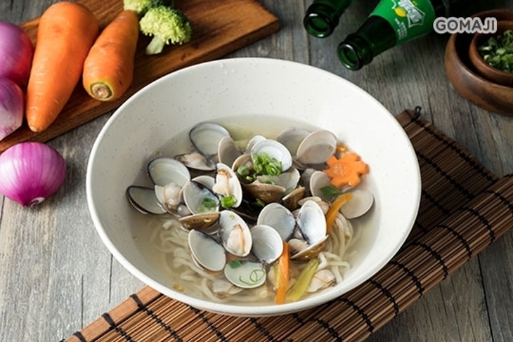 大牛比較懶碳烤牛肉麵