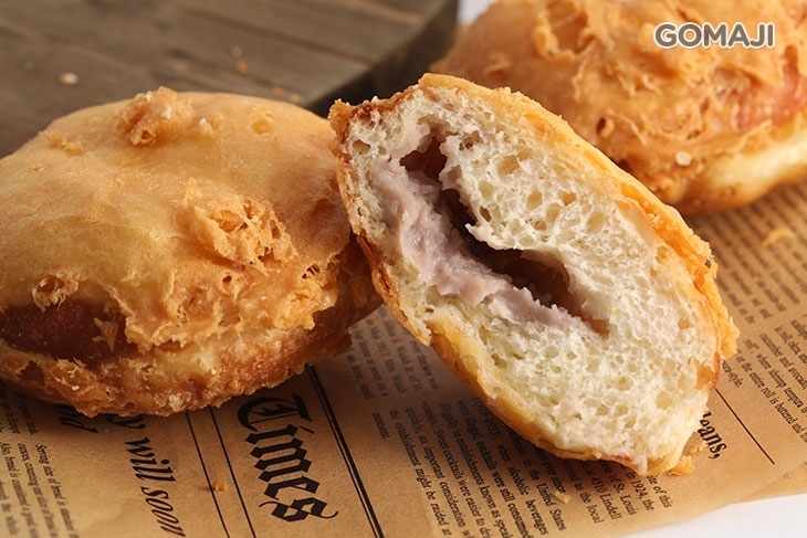 咬一口脆皮甜甜圈