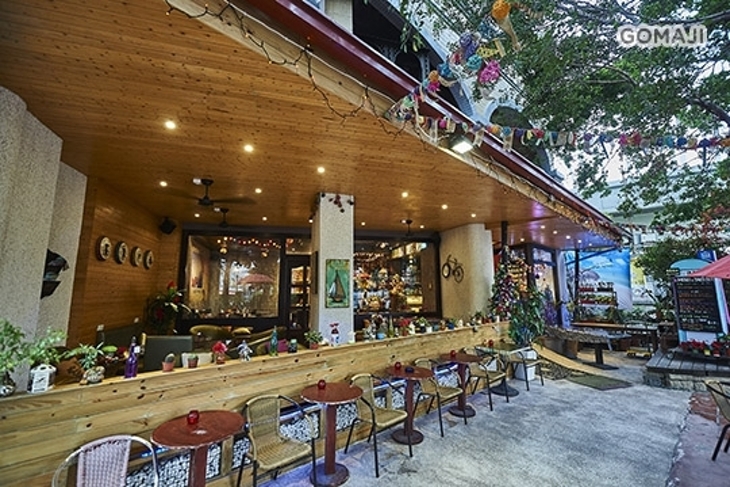 More World異國河畔餐廳