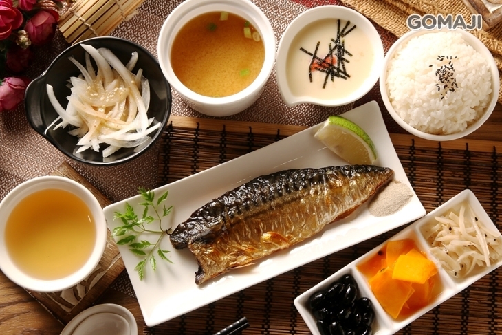 朝露魚舖觀光工廠-朝露食堂