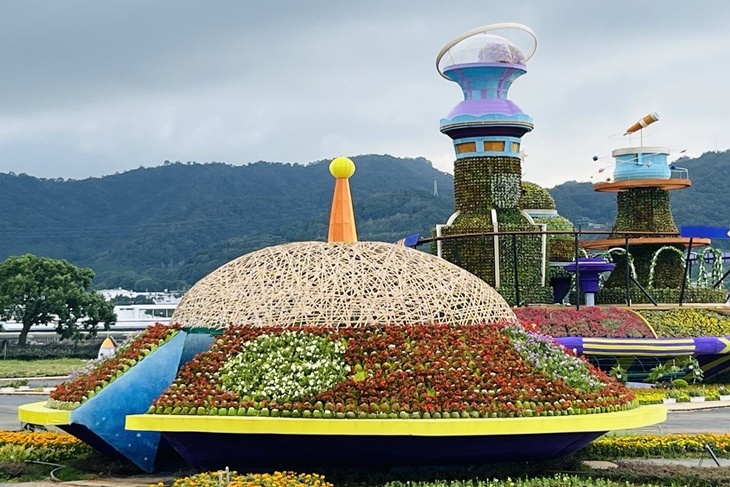 台中-沫秋立柳川行旅