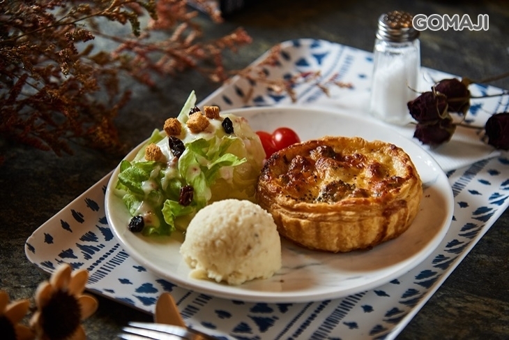 PLUSS coffee泇典咖啡