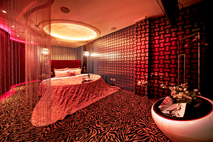 台中-風緻主題精品汽車旅館