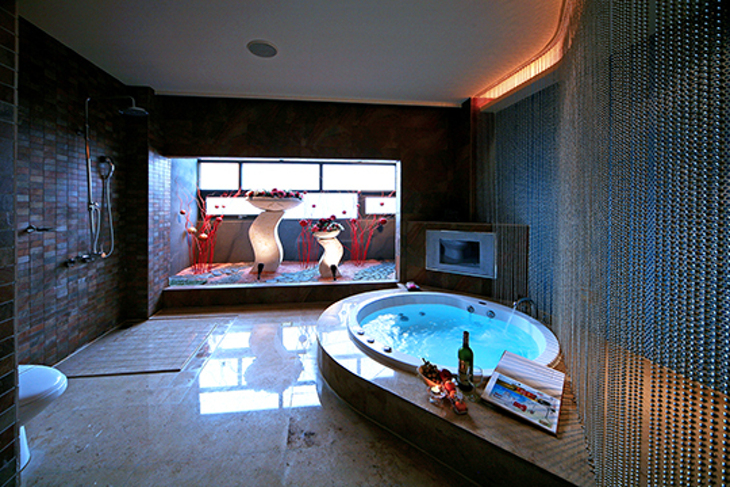 台中-風緻主題精品汽車旅館