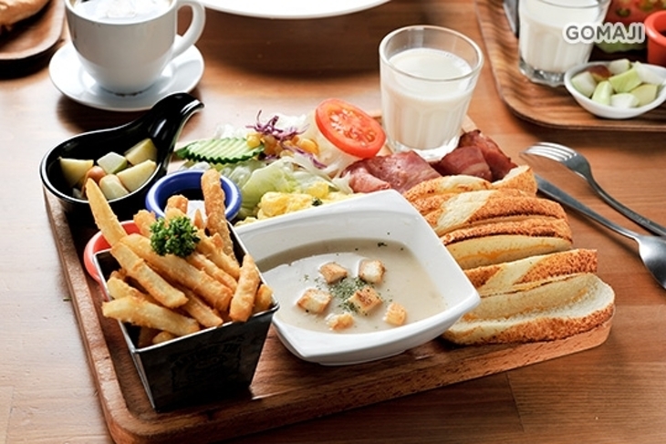 Mr.Moon 月亮先生咖啡館