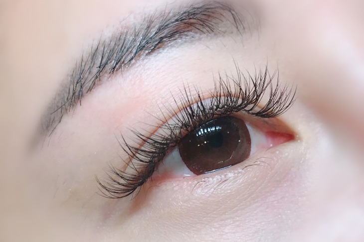 梵莎鍶藝術指睫