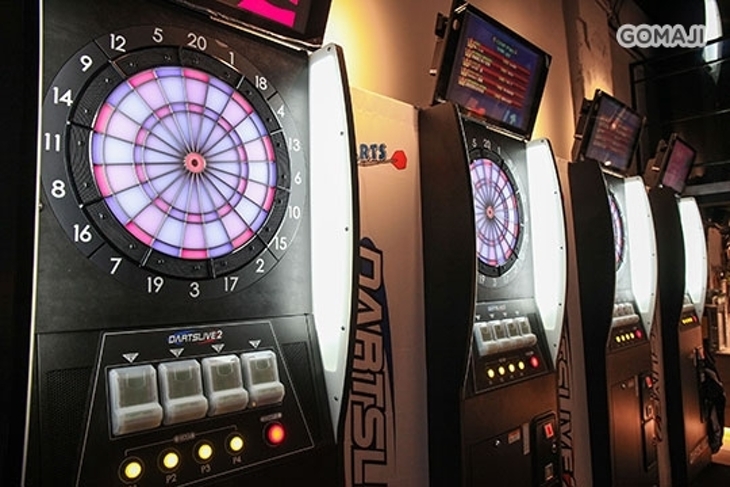 自由空間飛鏢主題餐廳