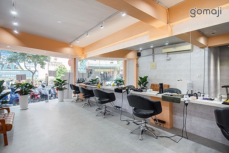 The Holy Barber 男士理髮