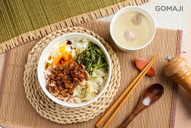 77好吃雞肉飯專賣店