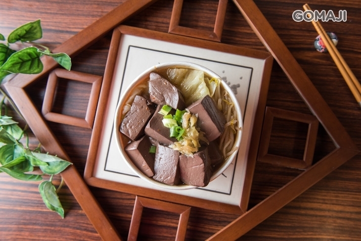 3鼎紅麻辣鴨血臭豆腐(成大育樂店)
