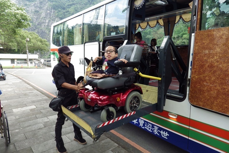 一起夢想－擁抱脆弱，讓愛喘息