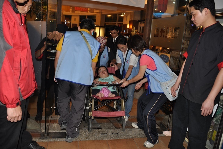 一起夢想－擁抱脆弱，讓愛喘息