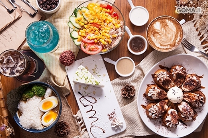 E=MC² Café