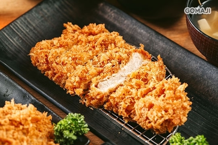 勝博殿