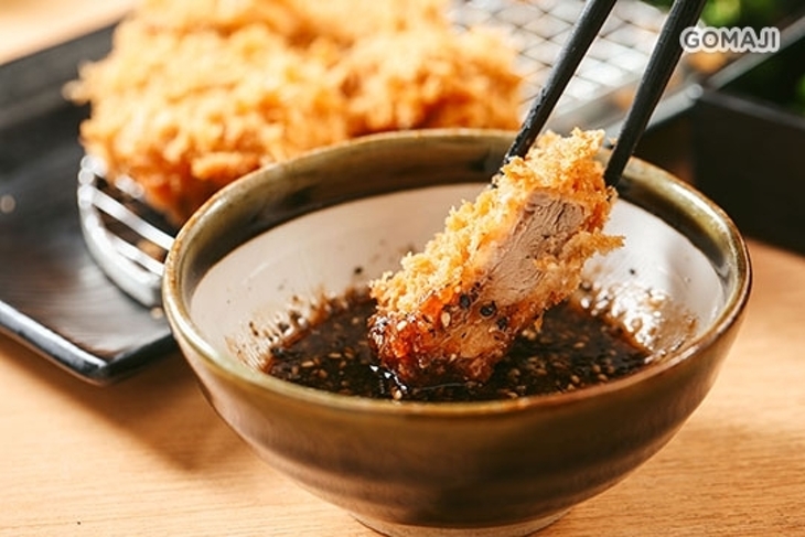 勝博殿