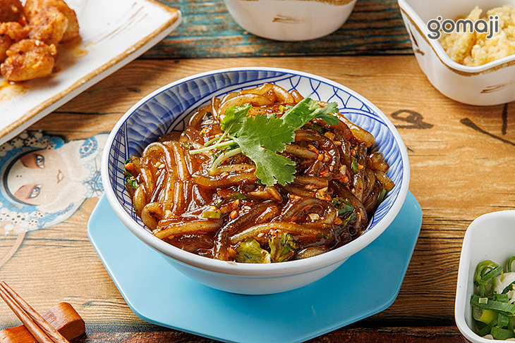 九爺阿擼霸串串香火鍋